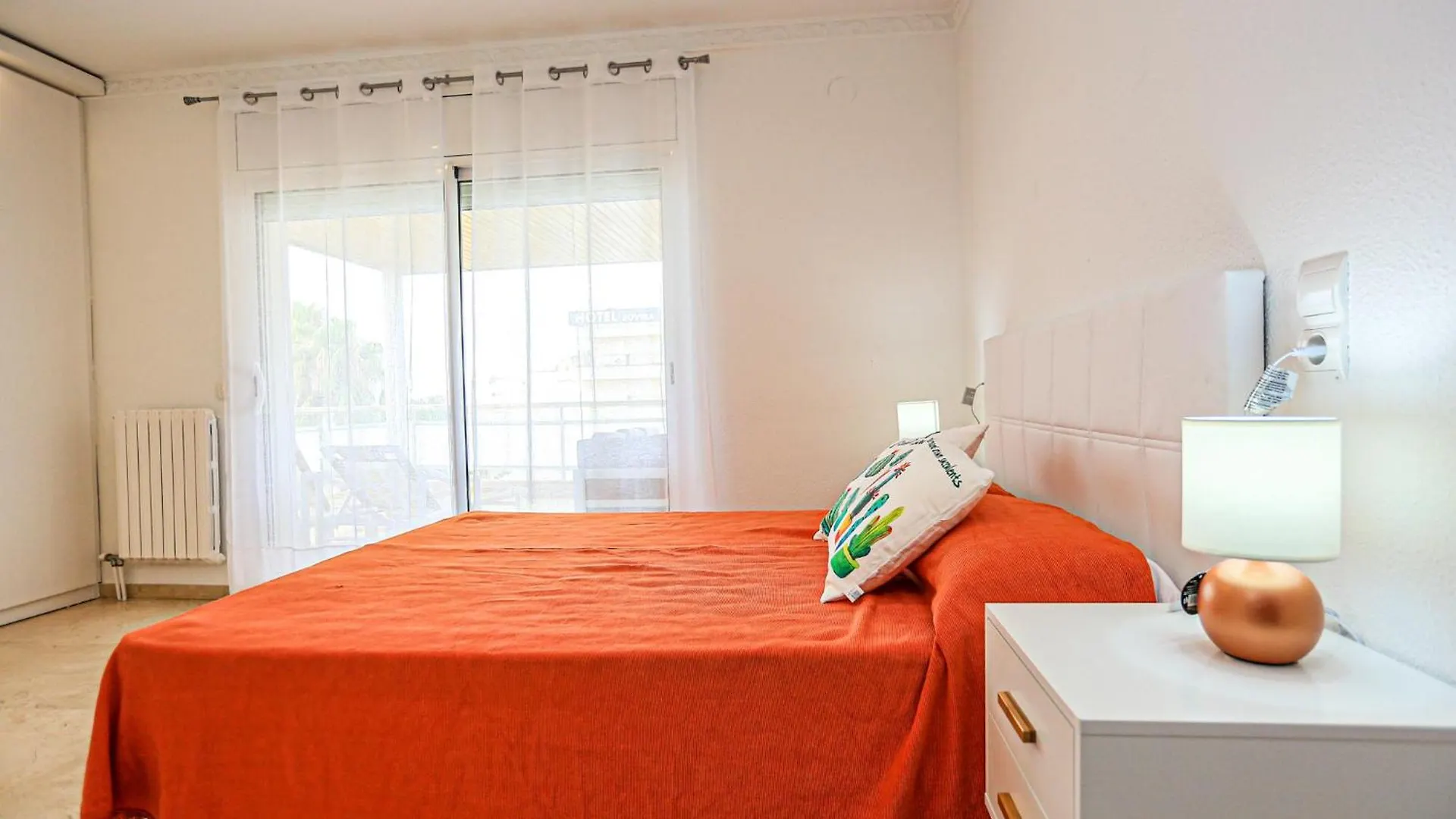 Apartamento Aquarium - Only Families Cambrils 0*,  España